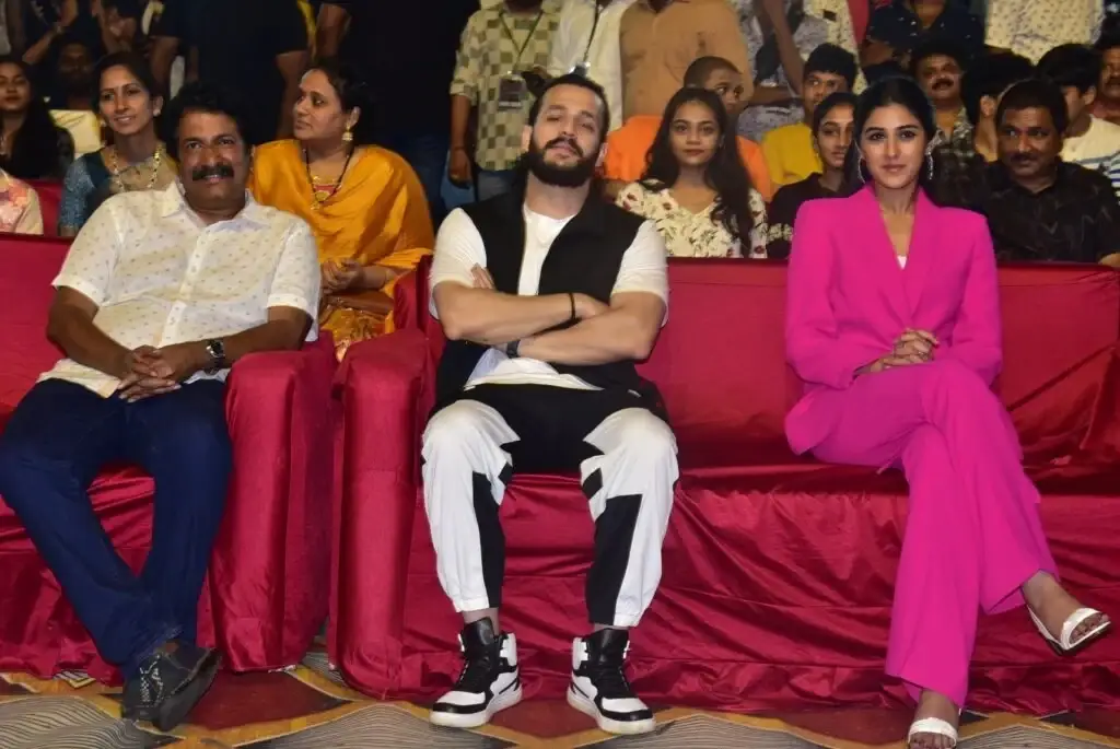 Akhil Akkineni Sakshi Vaidya Agent Telugu Movie Trailer Launch